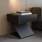 Table de chevet moderne en bois avec tiroir et piètement en Z