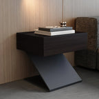 Table de chevet moderne en bois avec tiroir et piètement en Z