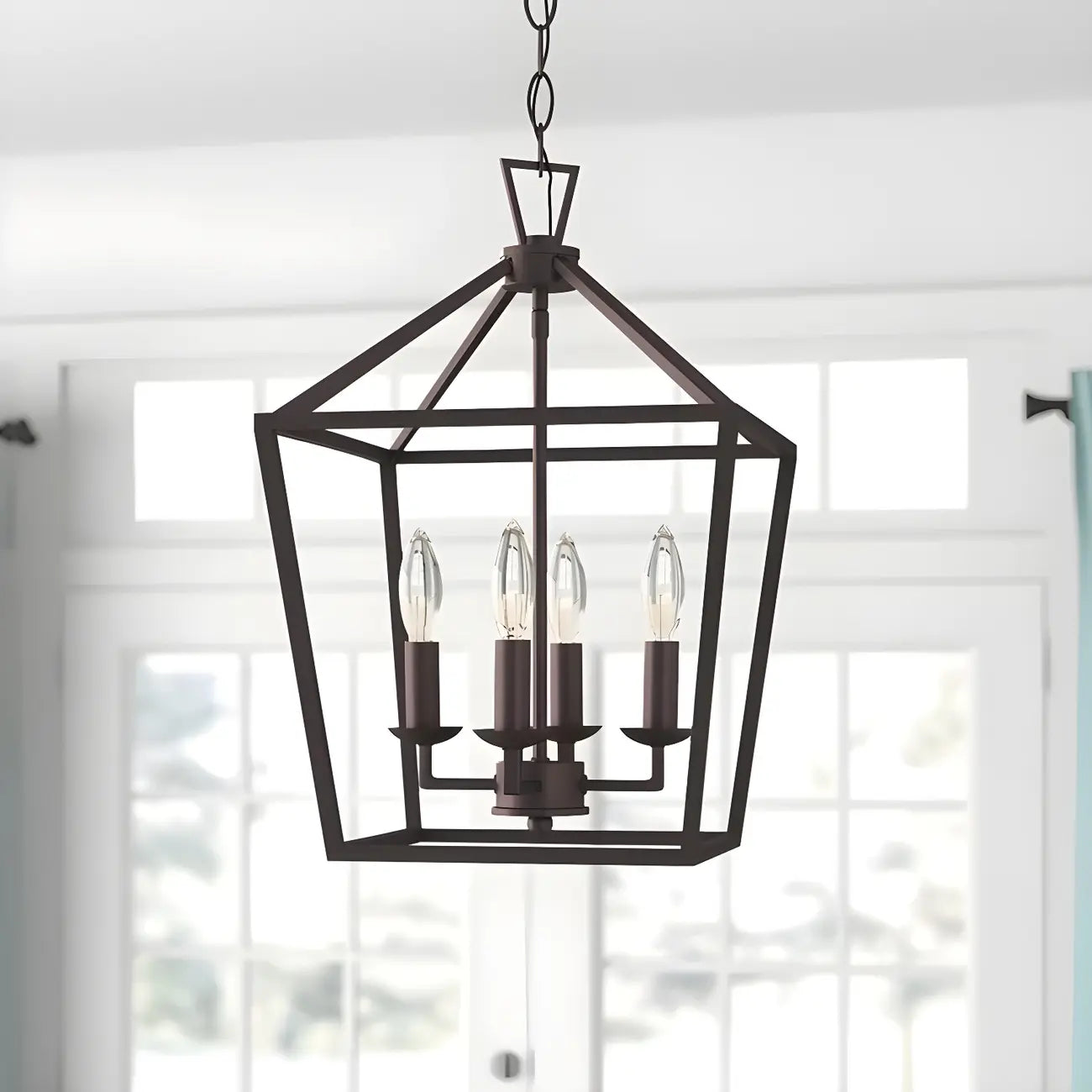 Lustre lanterne géométrique en métal noir au design moderne