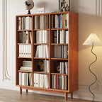 Bibliothèque sur pied en chêne massif de style moderne du milieu du siècle, à dos fermé