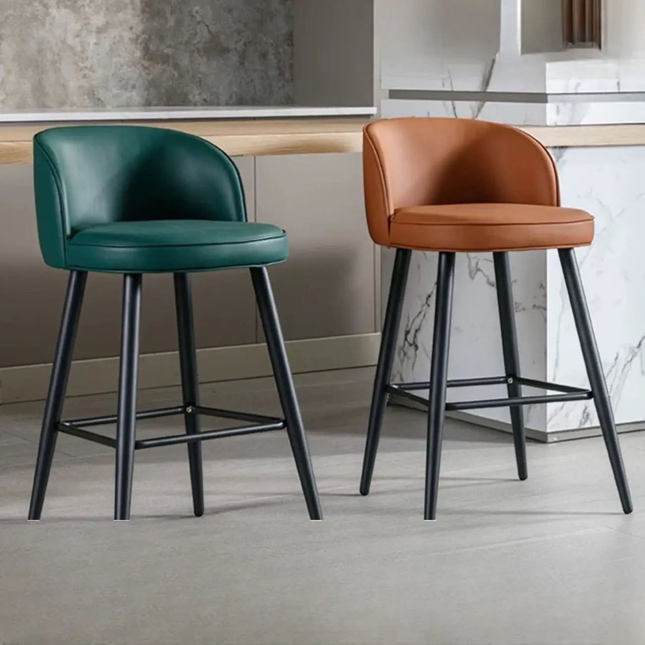 Tabourets de bar glamour en cuir, hauteur comptoir