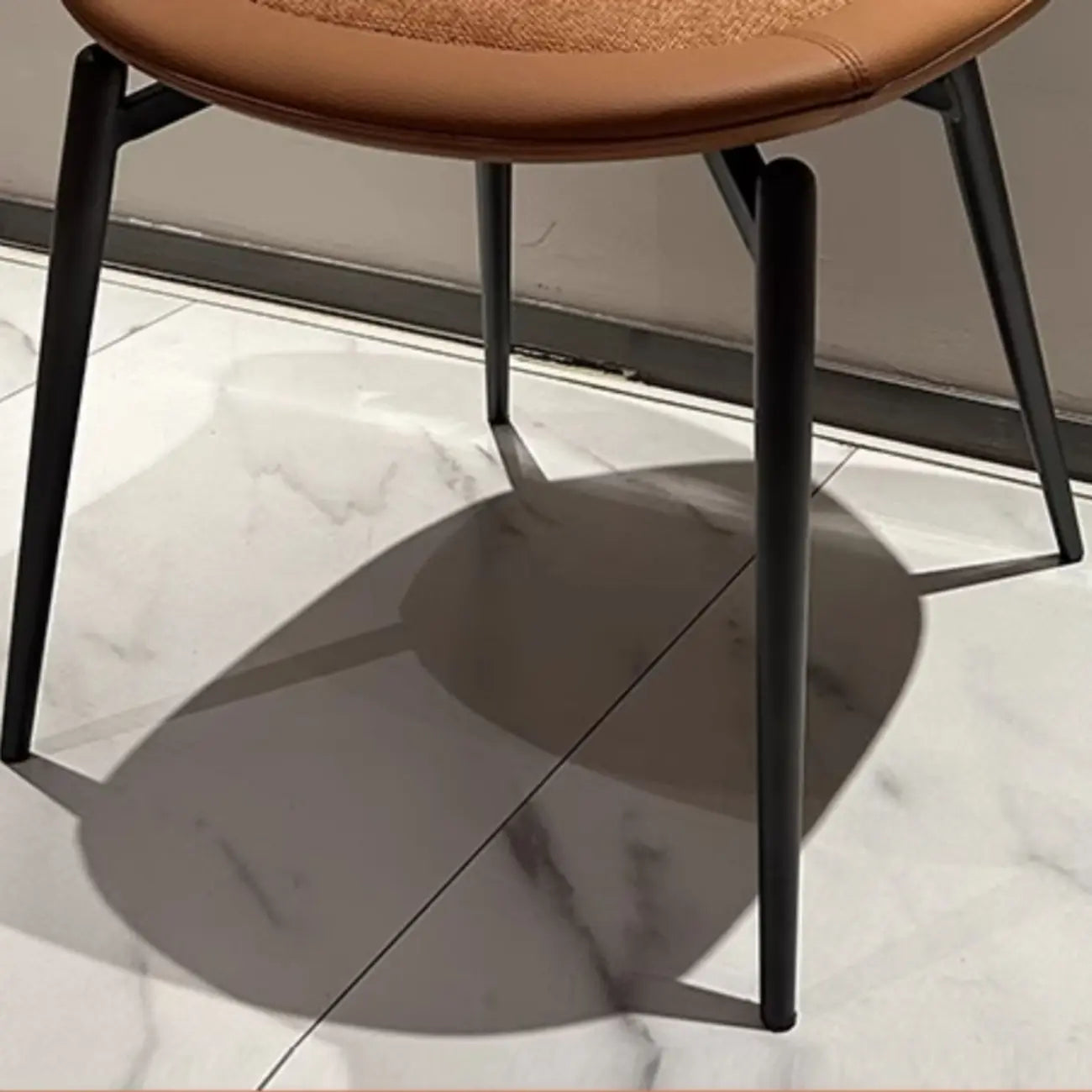 Chaises de salle à manger contemporaines orange rembourrées à dossier ouvert