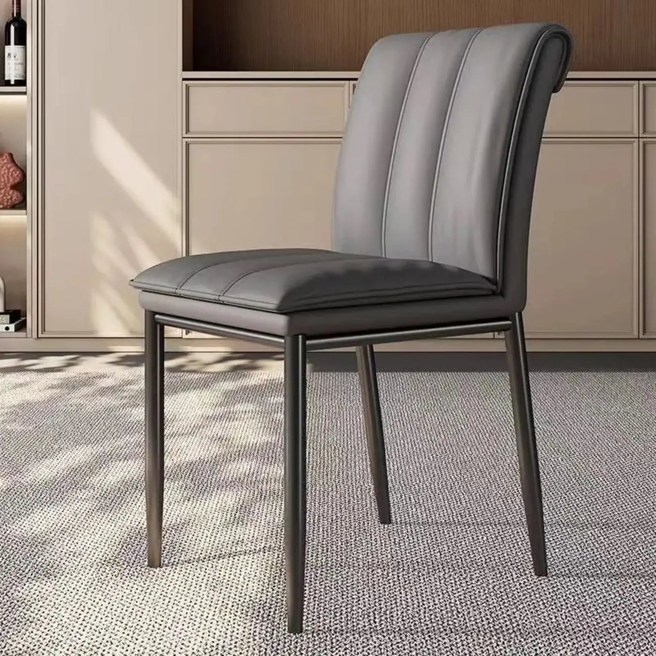 Chaises de salle à manger rembourrées à dossier bas avec capitonnage vertical