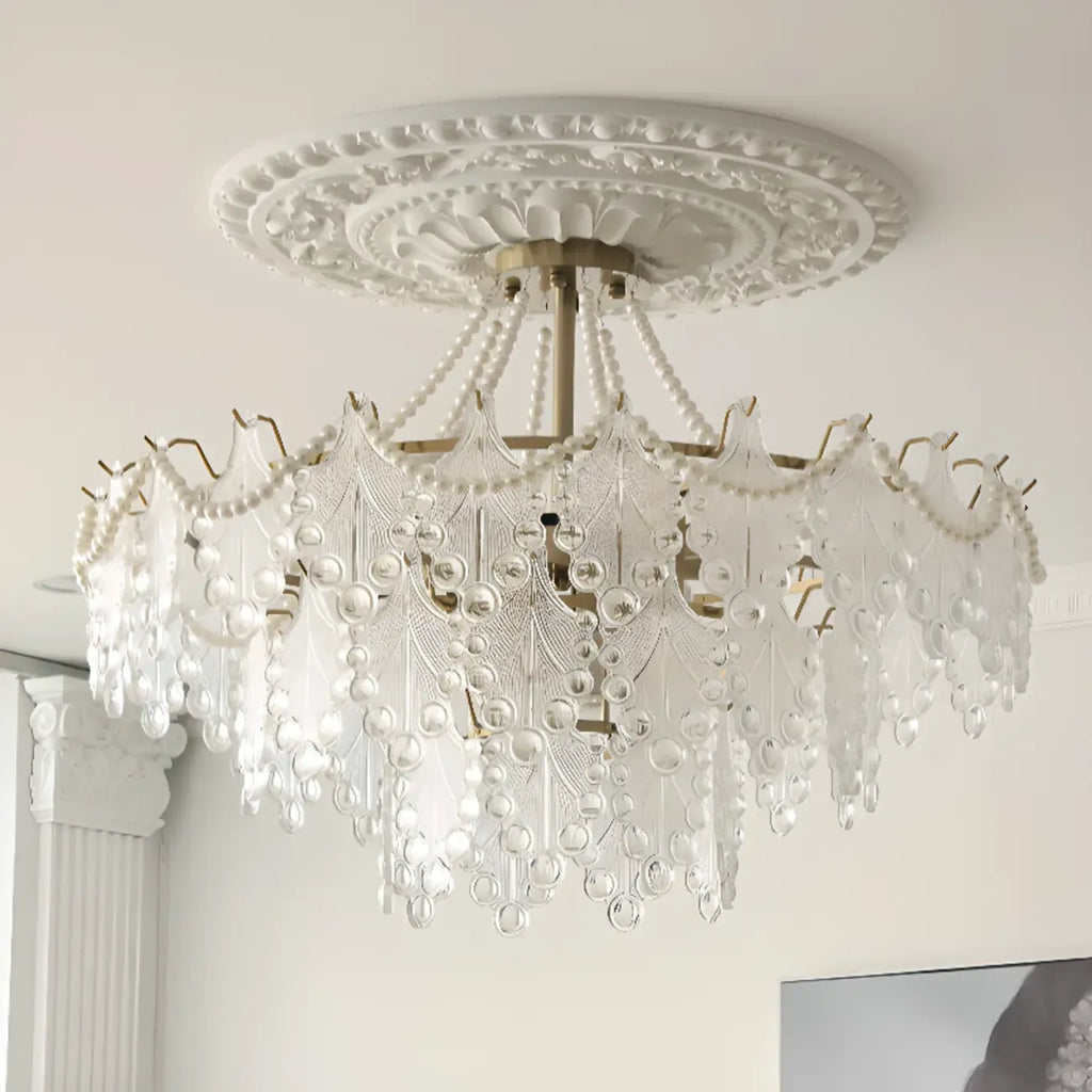 Lustre en perles de cristal doré au design élégant