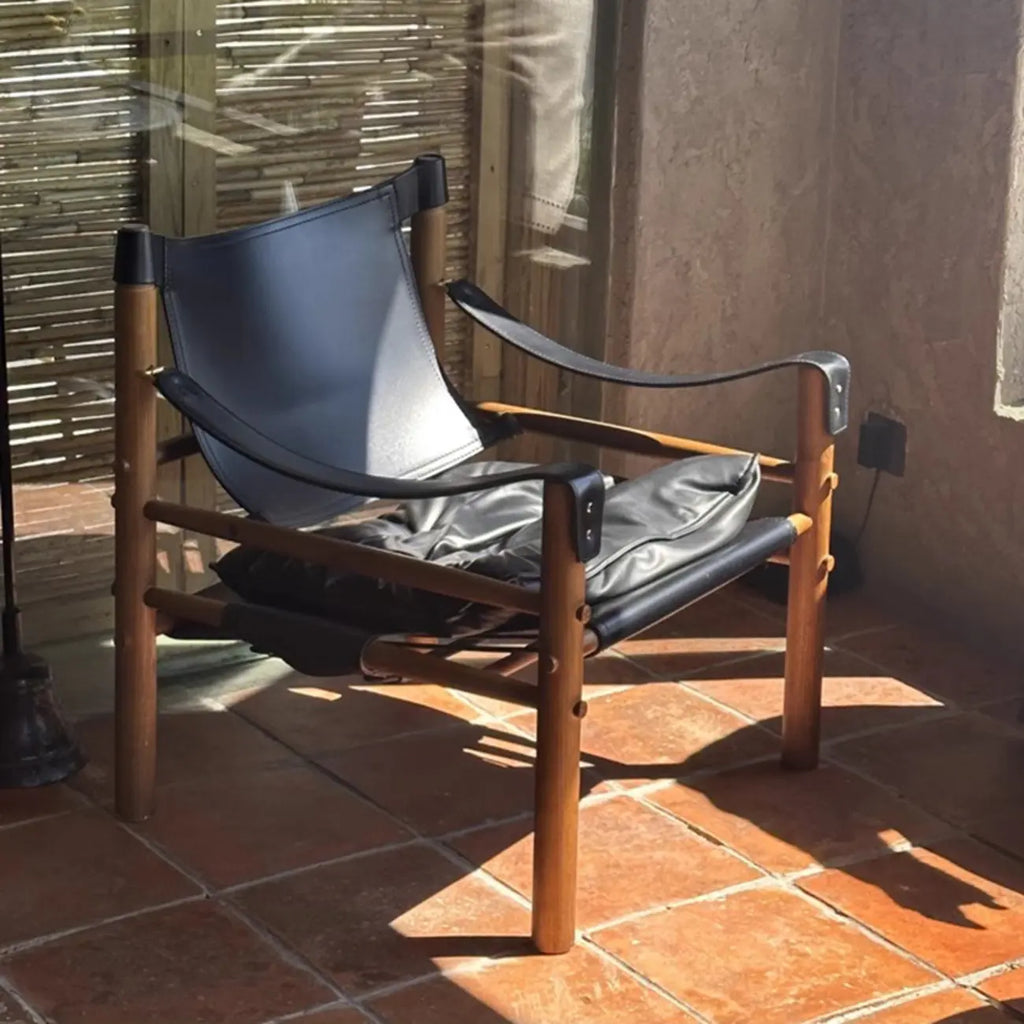 Fauteuil de salon moderne du milieu du siècle en cuir de selle