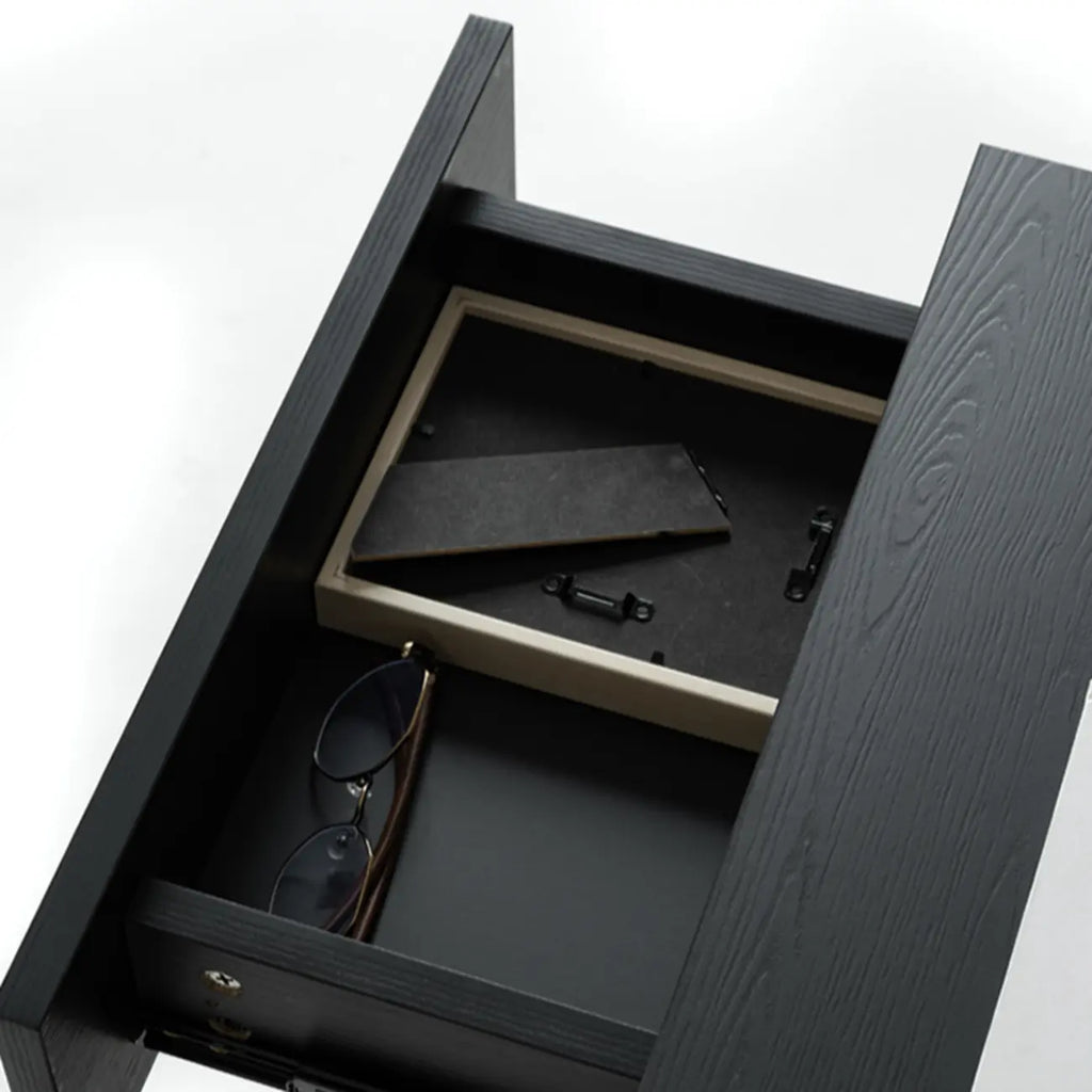 Table de chevet basse moderne en bois noir avec tiroirs