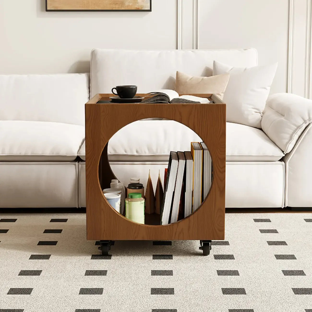 Table d'appoint carrée en bois avec plateau en verre et roulettes, style moderne du milieu du siècle