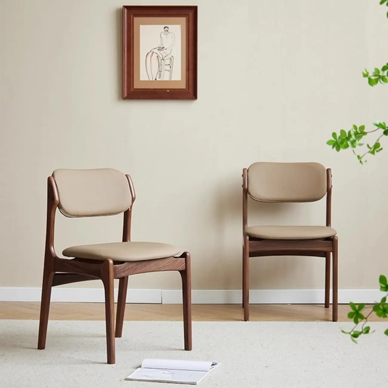 Chaise de salle à manger moderne sans accoudoirs en similicuir