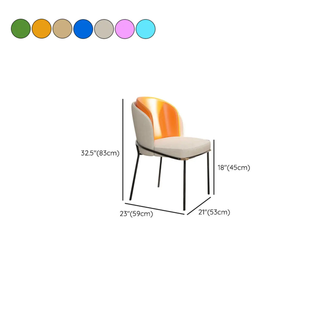 Chaise de salle à manger rembourrée à dossier incurvé et motif pied-de-poule