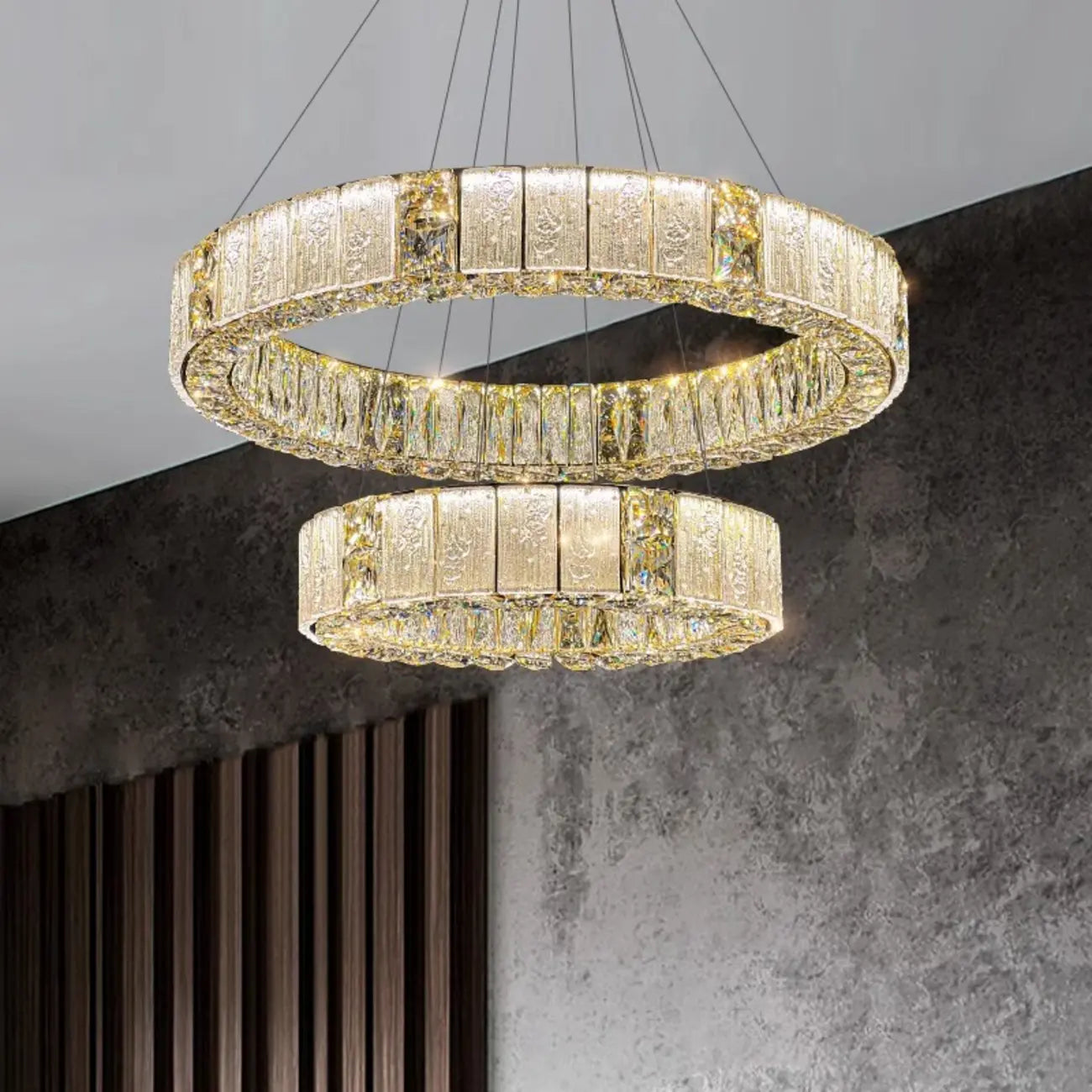 Lustre moderne linéaire en cristal circulaire doré