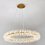 Lustre circulaire en cristal doré, design moderne.
