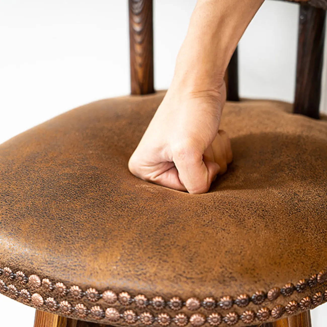 Tabourets de bar pivotants modernes en cuir, hauteur bar