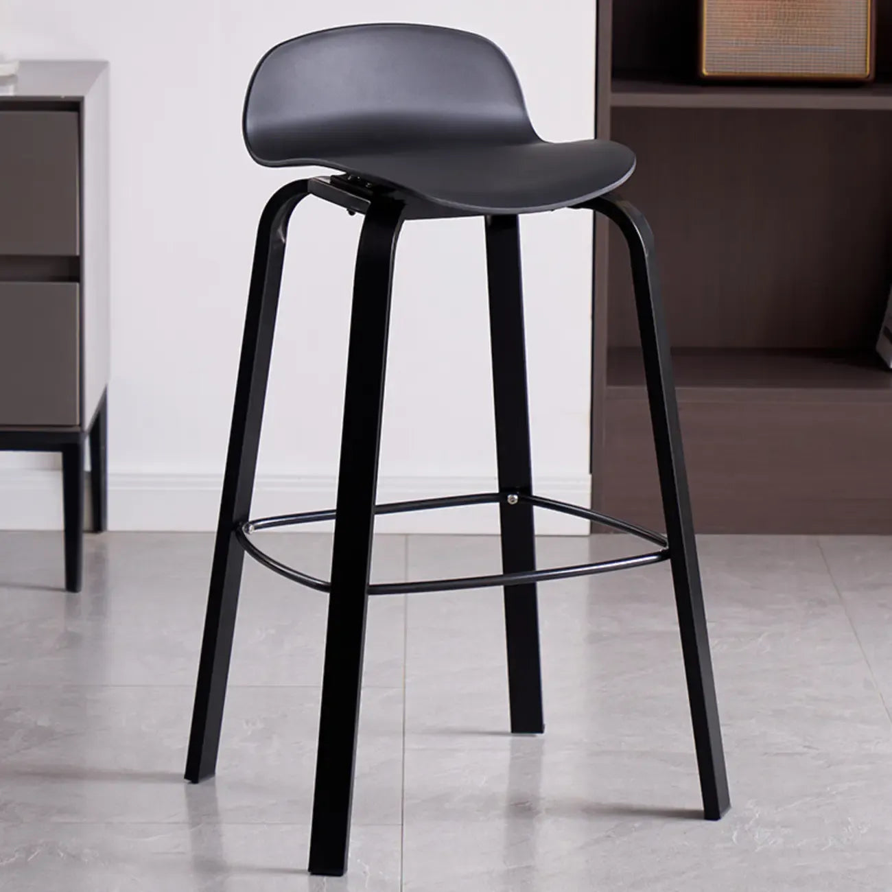 Tabourets de bar modernes en plastique sans accoudoirs, hauteur bar