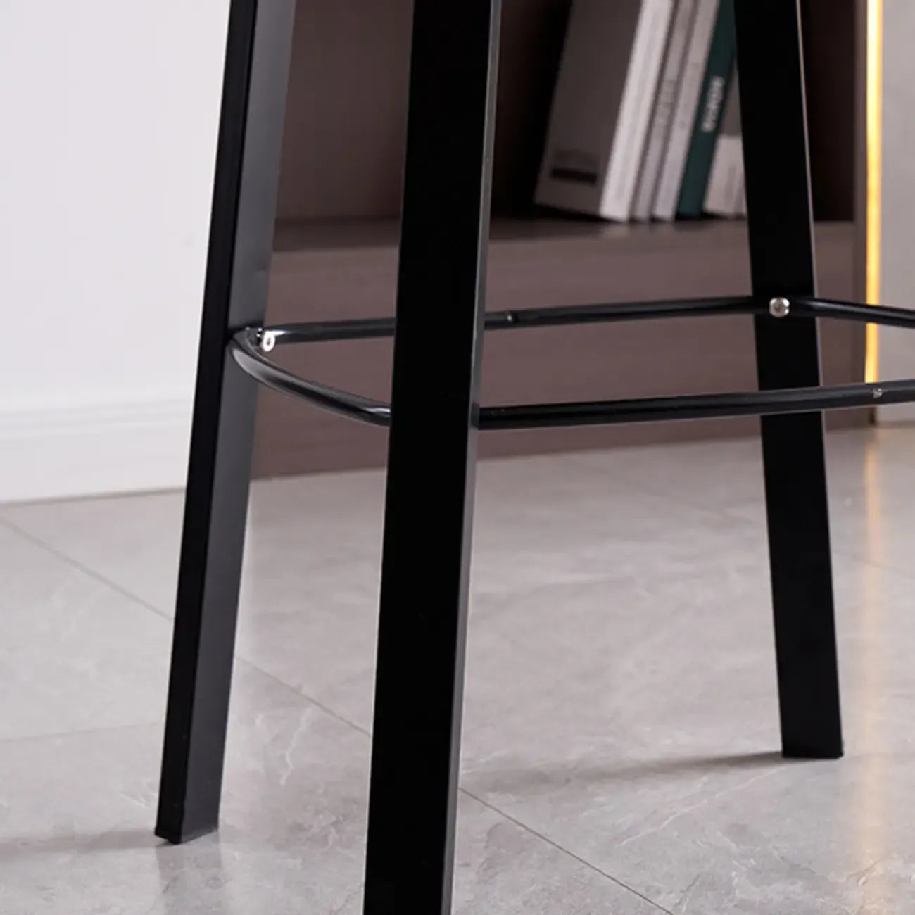 Tabourets de bar modernes en plastique sans accoudoirs, hauteur bar