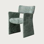 Fauteuils minimalistes en sherpa à dossier ouvert et accoudoirs rembourrés