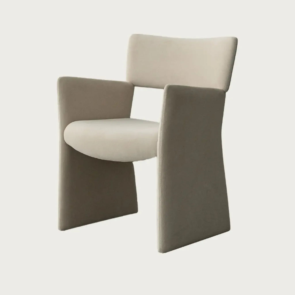 Fauteuils minimalistes en sherpa à dossier ouvert et accoudoirs rembourrés