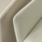 Fauteuils minimalistes en sherpa à dossier ouvert et accoudoirs rembourrés