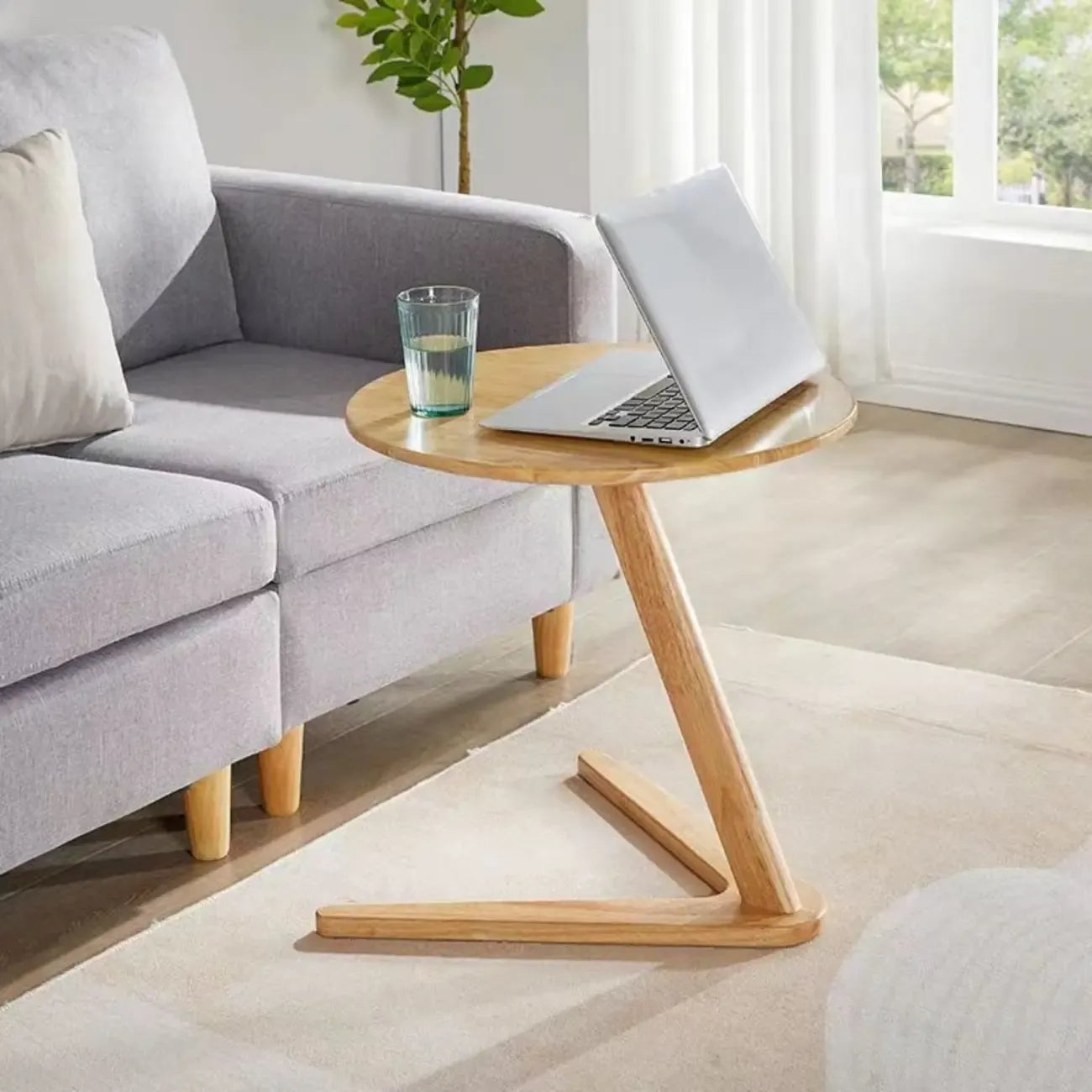 Table d'appoint ronde en bois abstrait style milieu du siècle
