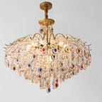Lustre en cristal doré orné de perles et au design moderne et élégant
