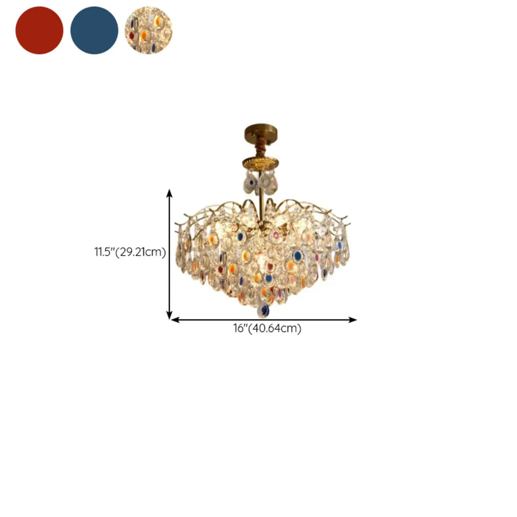 Lustre en cristal doré orné de perles et au design moderne et élégant