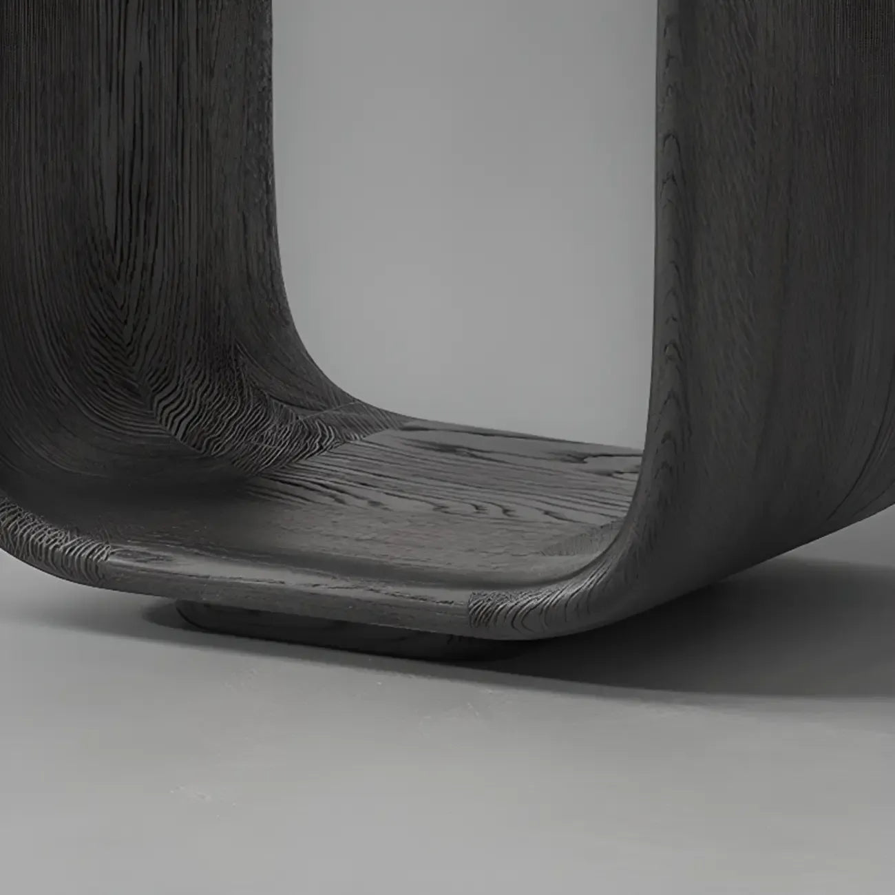 Table d'appoint contemporaine élégante en bois noir avec rangement ouvert