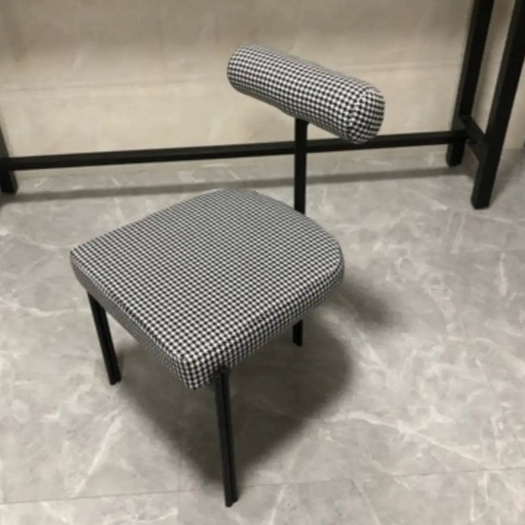 Chaises de salle à manger rembourrées à dossier bas, sans accoudoirs, à motif quadrillé