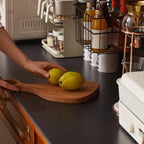 Buffet moderne en bois couleur expresso avec plateau en pierre