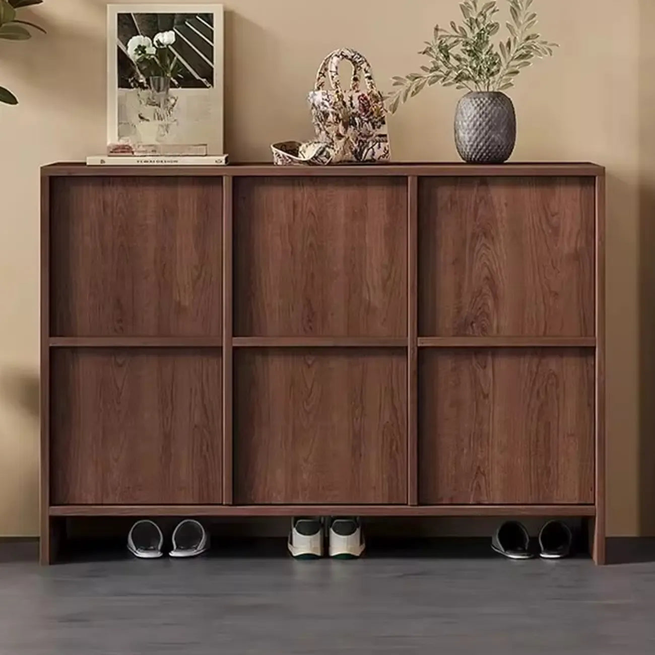 Meuble à chaussures moderne du milieu du siècle en bois massif avec 4 niveaux