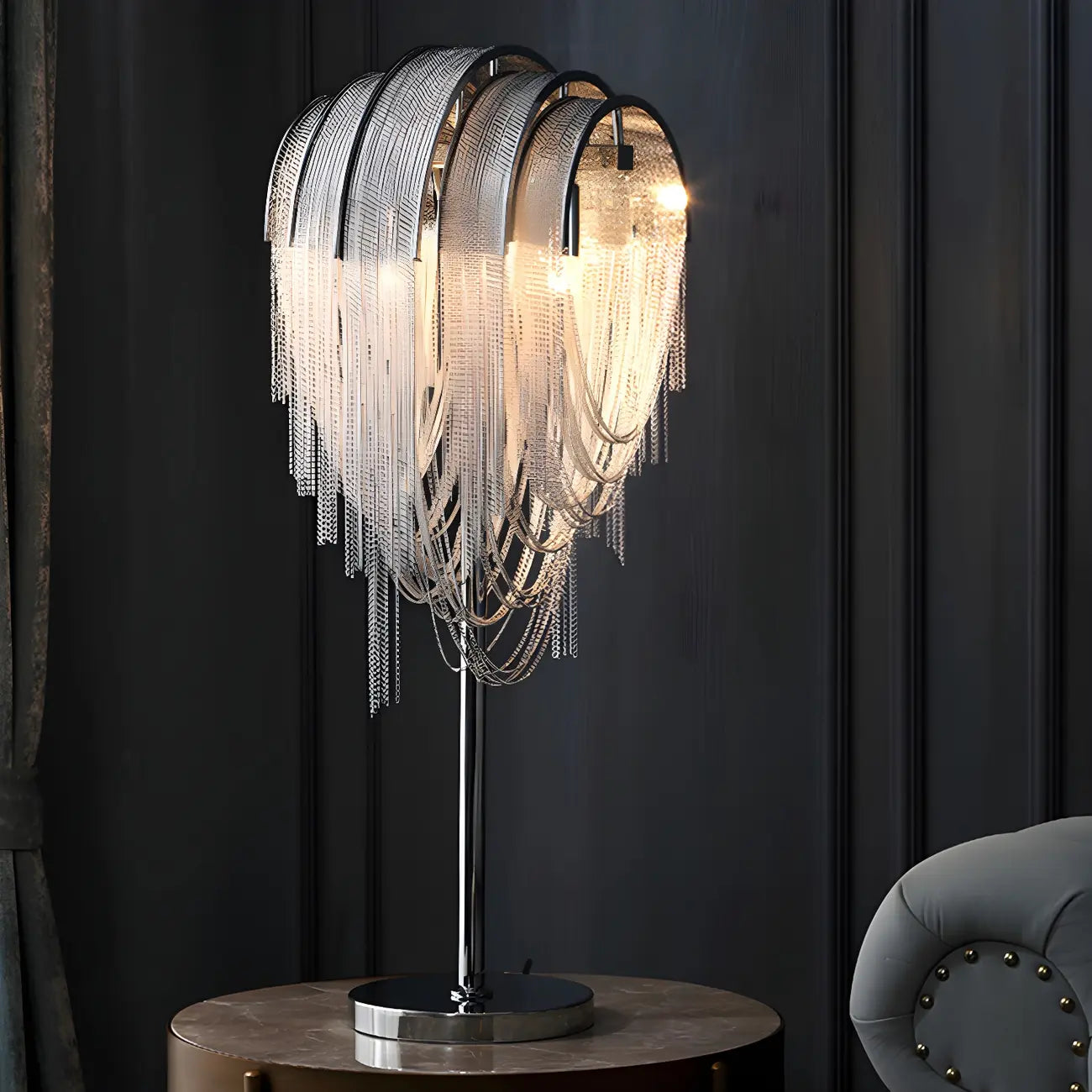 Lampe de table décorative contemporaine à chaîne argentée