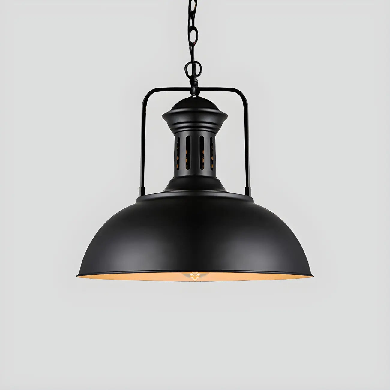 Suspension industrielle noire en forme de dôme pour îlot de cuisine