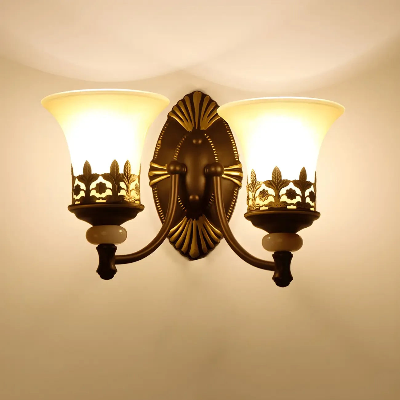 Applique murale rétro en verre évasé, métal brun foncé ajouré