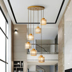 Suspension cylindrique en cristal à spirale pour cage d'escalier contemporaine