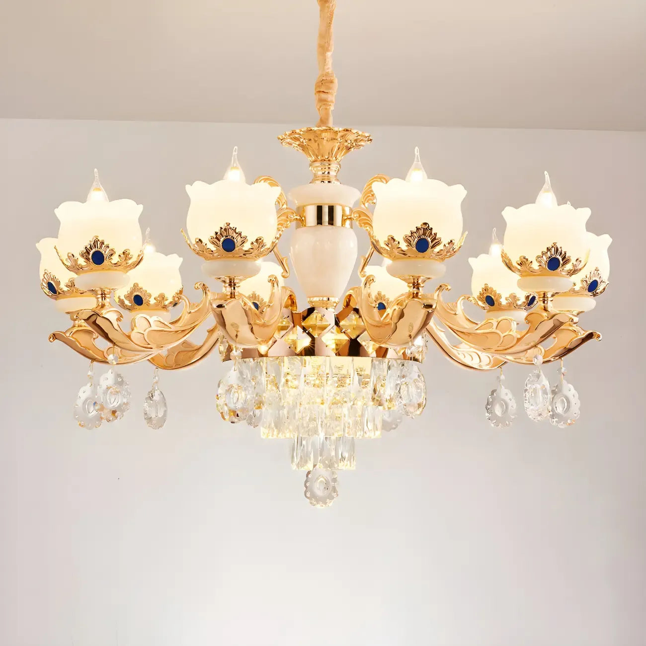 Lustre classique en cristal doré avec perles