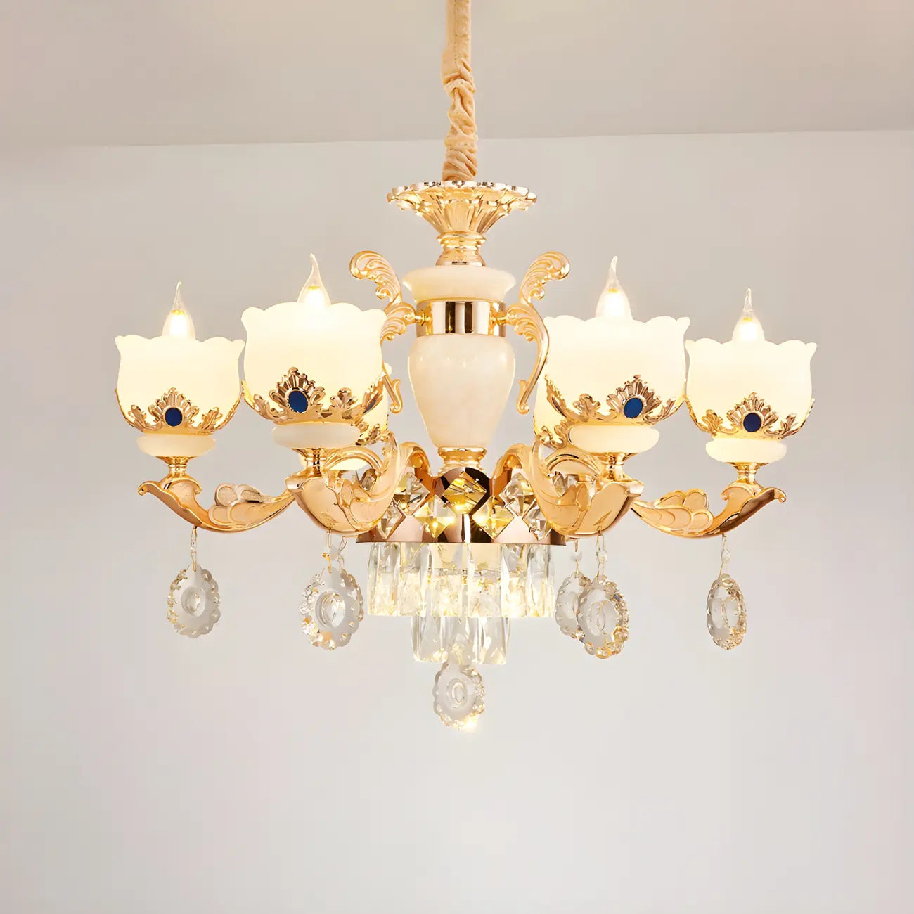 Lustre classique en cristal doré avec perles