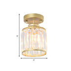 Plafonnier semi-encastré élégant en cristal clair, de forme cylindrique.