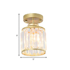 Plafonnier semi-encastré élégant en cristal clair, de forme cylindrique.