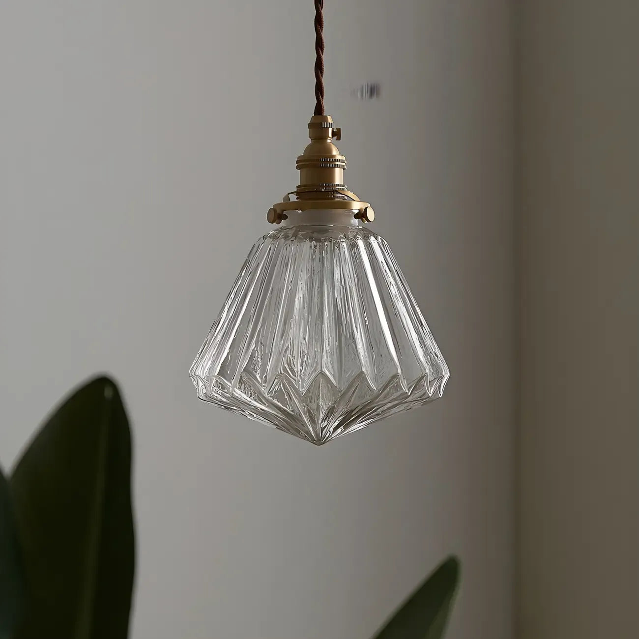 Suspension industrielle en verre transparent pour îlot de cuisine