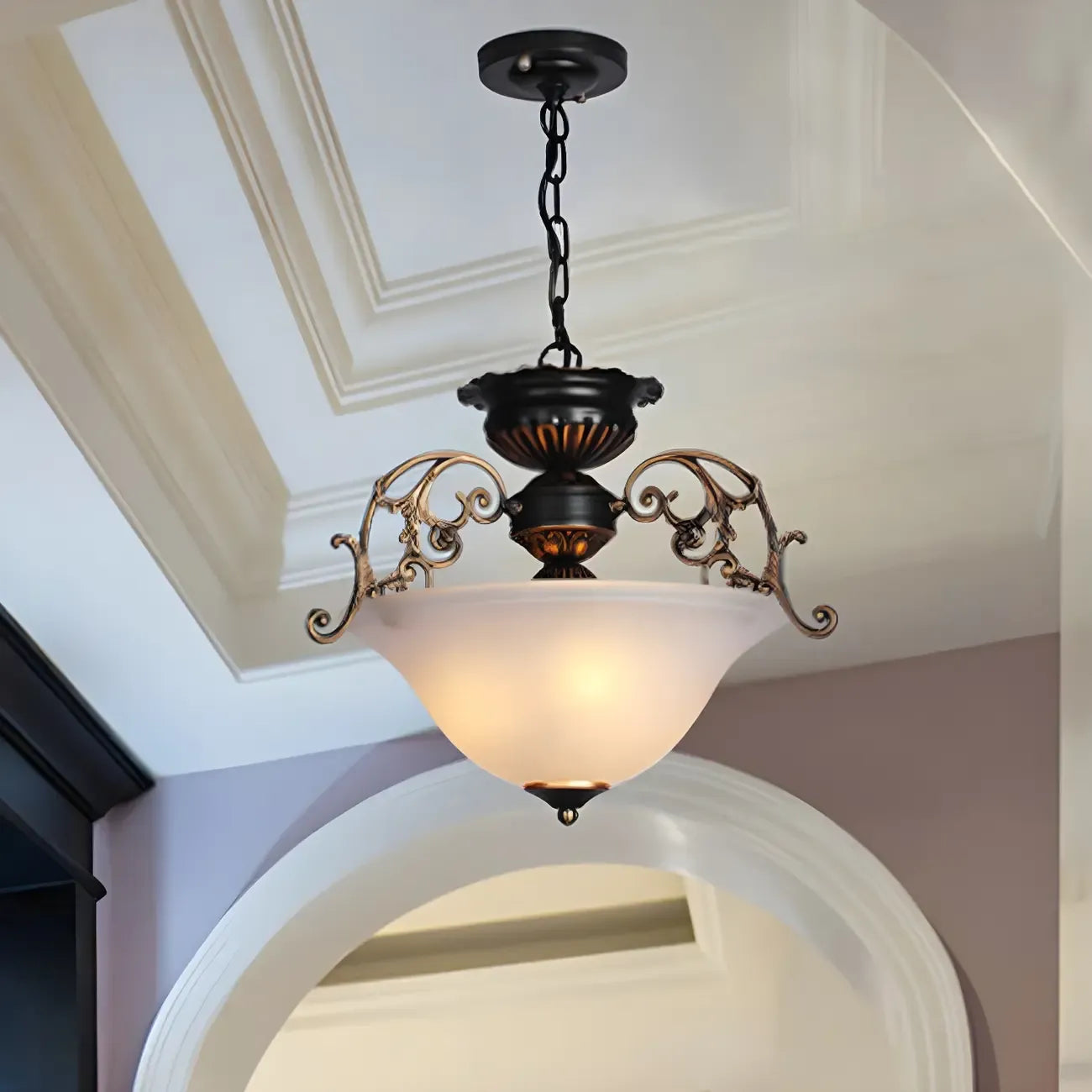 Lustre de plafond classique en verre doré