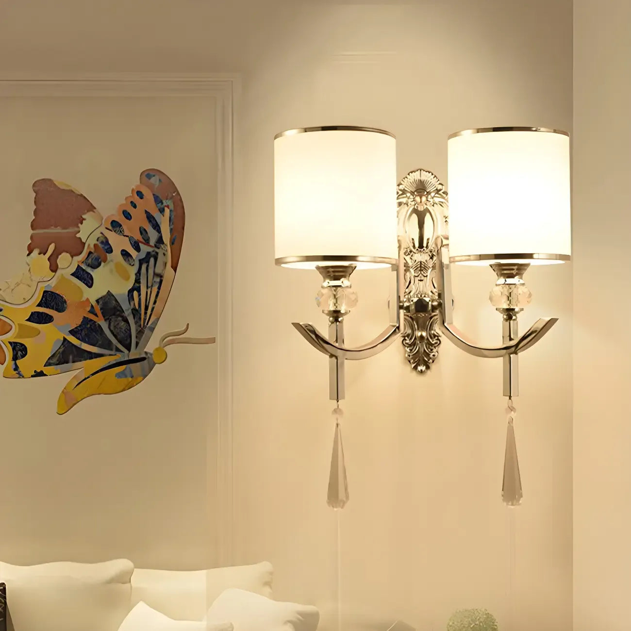 Applique murale moderne cylindrique chromée avec cristal