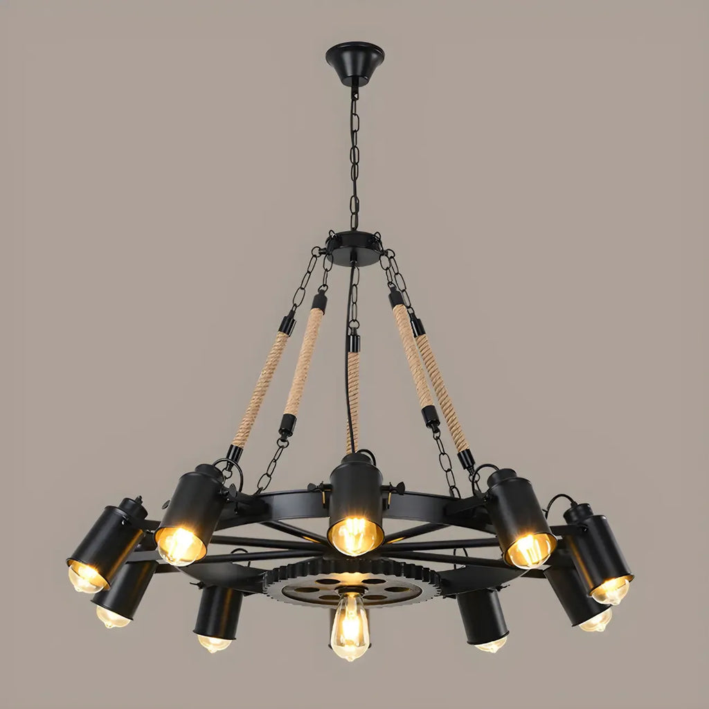 Lustre industriel à chaîne en fer noir en forme d'engrenage