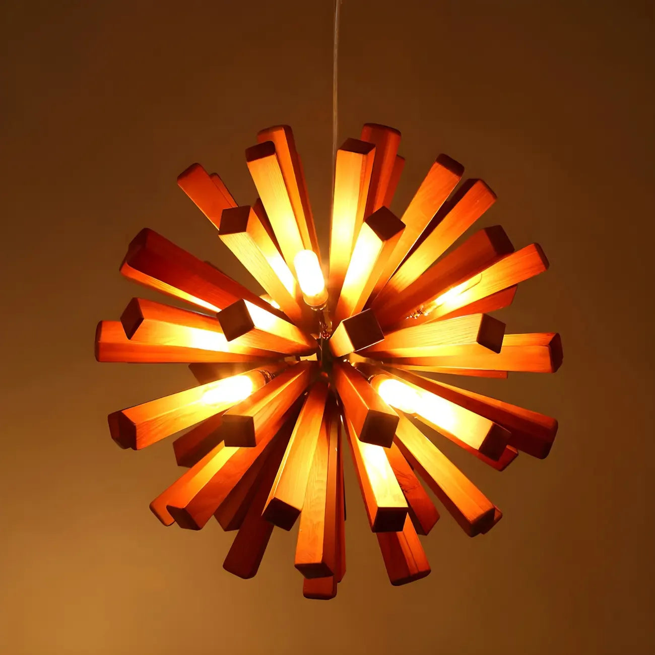 Lampadario moderno a stella in legno scuro a 10 luci