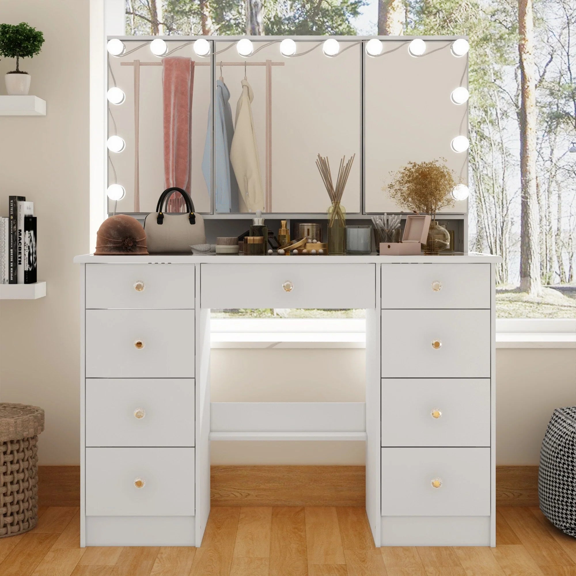 Coiffeuse avec miroir à trois volets, éclairage certifié, plateau en verre