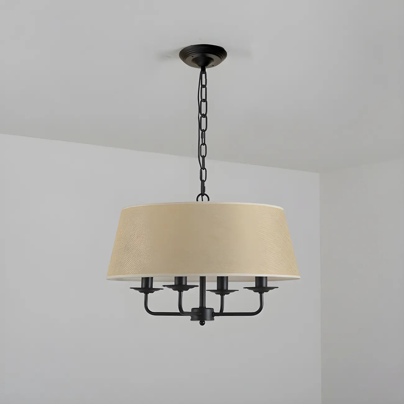 Lustre moderne chic en métal doré, structure tambour.