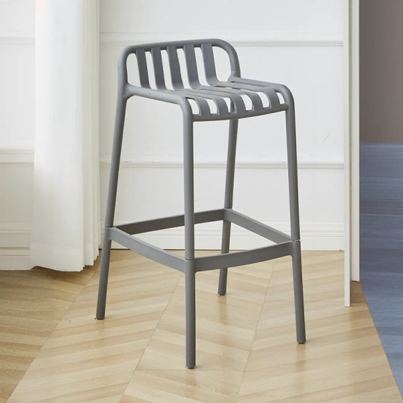 Tabouret de bar minimaliste en plastique pour intérieur et extérieur