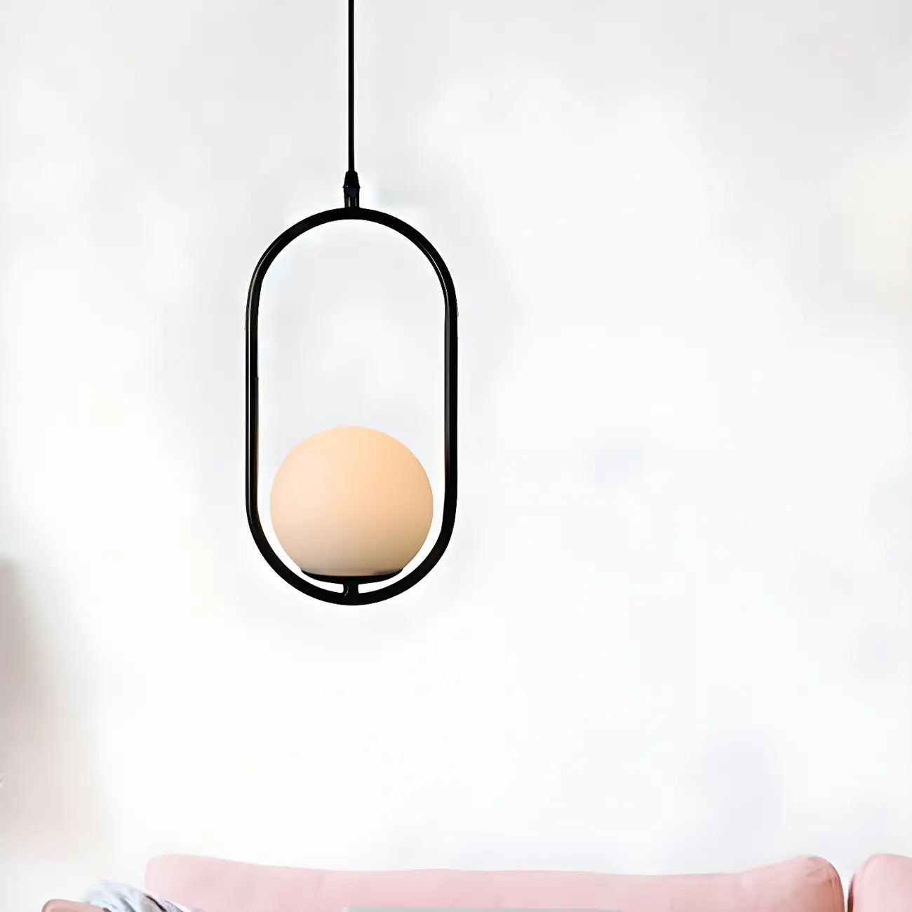 Suspension élégante Globe noire et dorée pour chambre à coucher