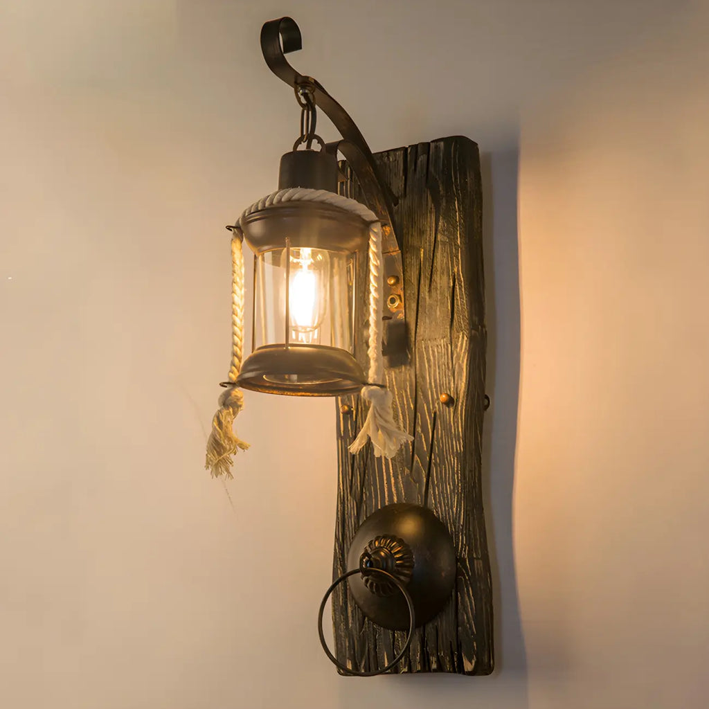Applique murale LED style lanterne industrielle vintage avec accent en bois