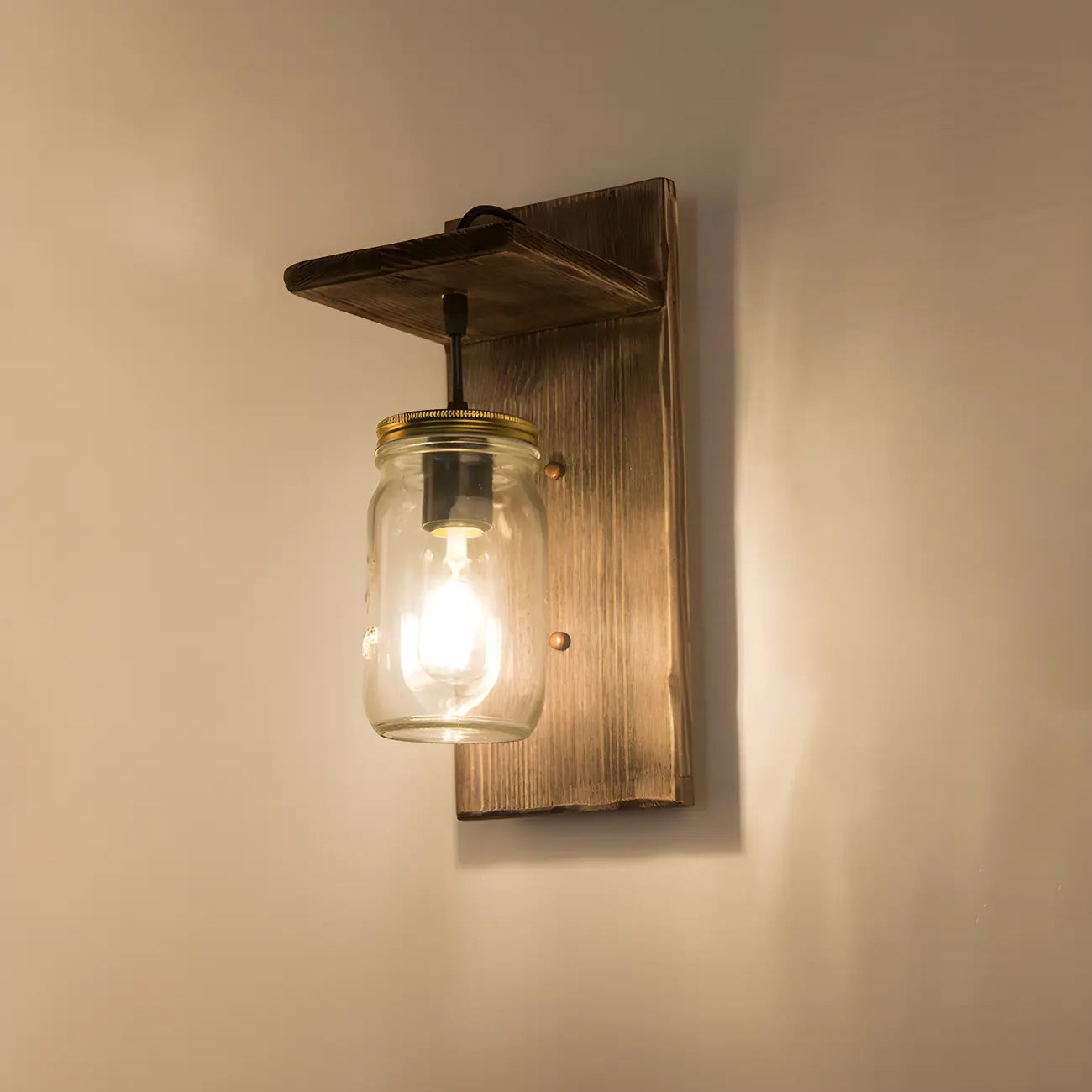 Applique murale LED style lanterne industrielle vintage avec accent en bois