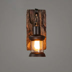 Applique murale LED style lanterne industrielle vintage avec accent en bois