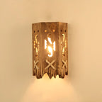 Applique murale LED style lanterne industrielle vintage avec accent en bois