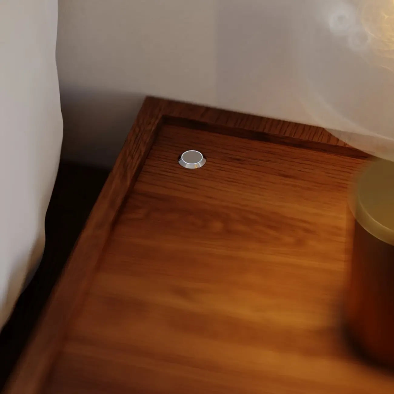 Ensemble de 2 tables de chevet flottantes en noyer avec chargeur sans fil LED